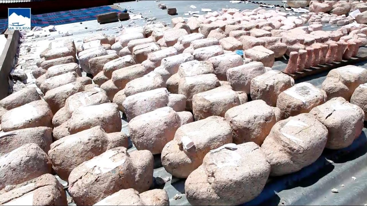 A beautiful visual journey in the making of Kashmir Paper Mache, a beautiful handicraft of Kashmir