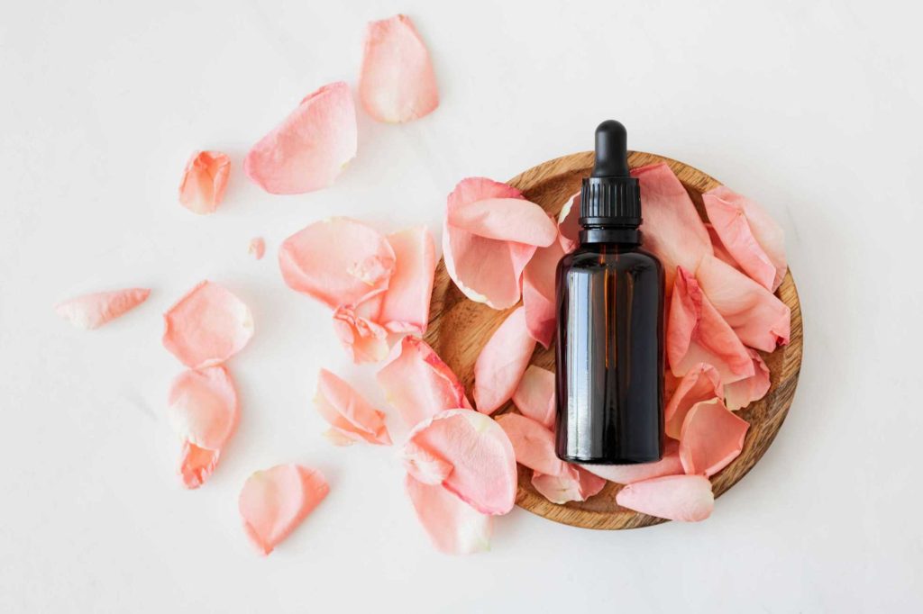 How to Apply Attar: Get the Most Out of Your Precious Fragrance 8 How to Apply Attar