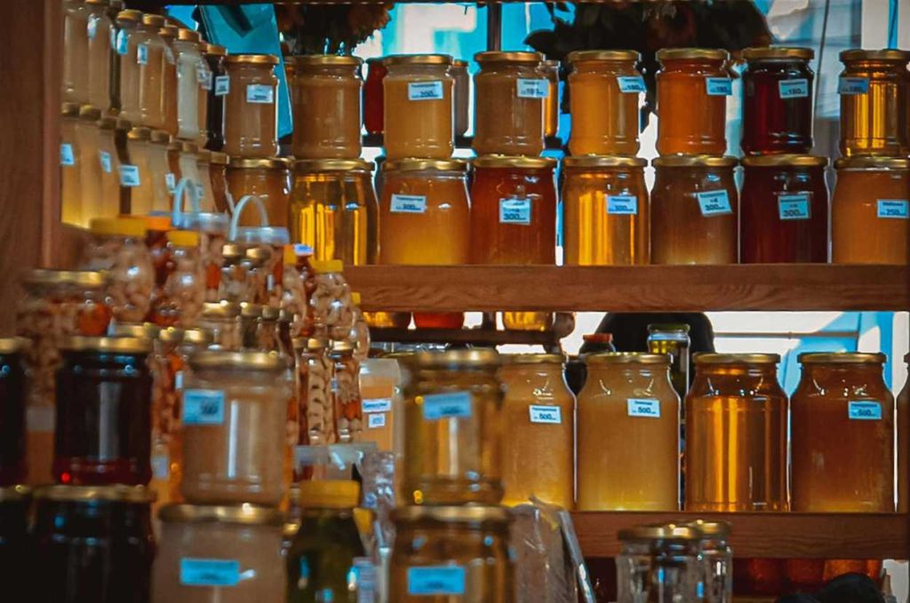 Which is the Best Honey in India in 2024? 2 raw honey