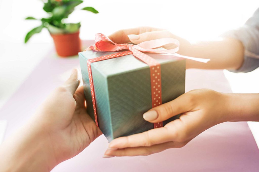 Is It Good To Gift Saffron To A Neighbor? 15 Is It Good To Gift Saffron